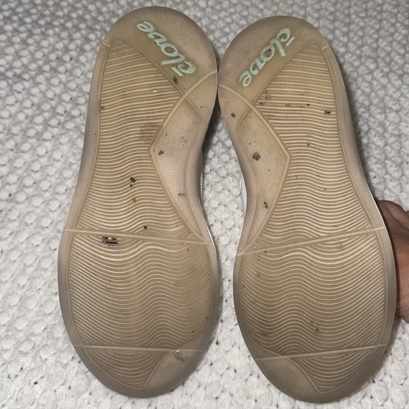 CLOVE NURSING SHOES - Picture 4 of 7